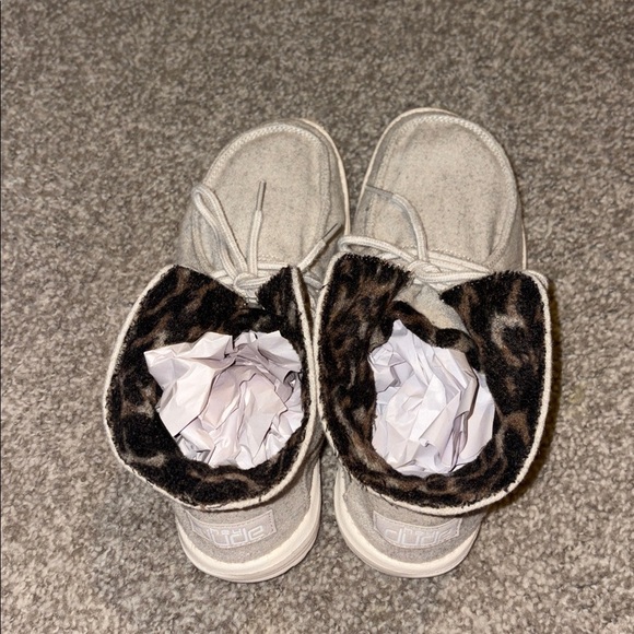 Hey Dude Ankle boots with cheetah print inner lining grey base color - Picture 5 of 7